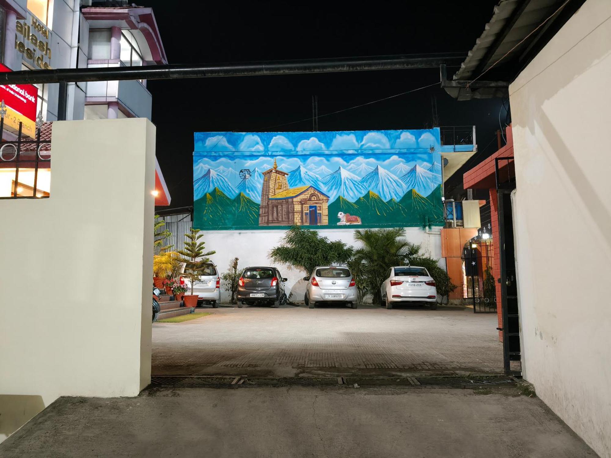 Hotel Kailash Residency Dehradun Esterno foto