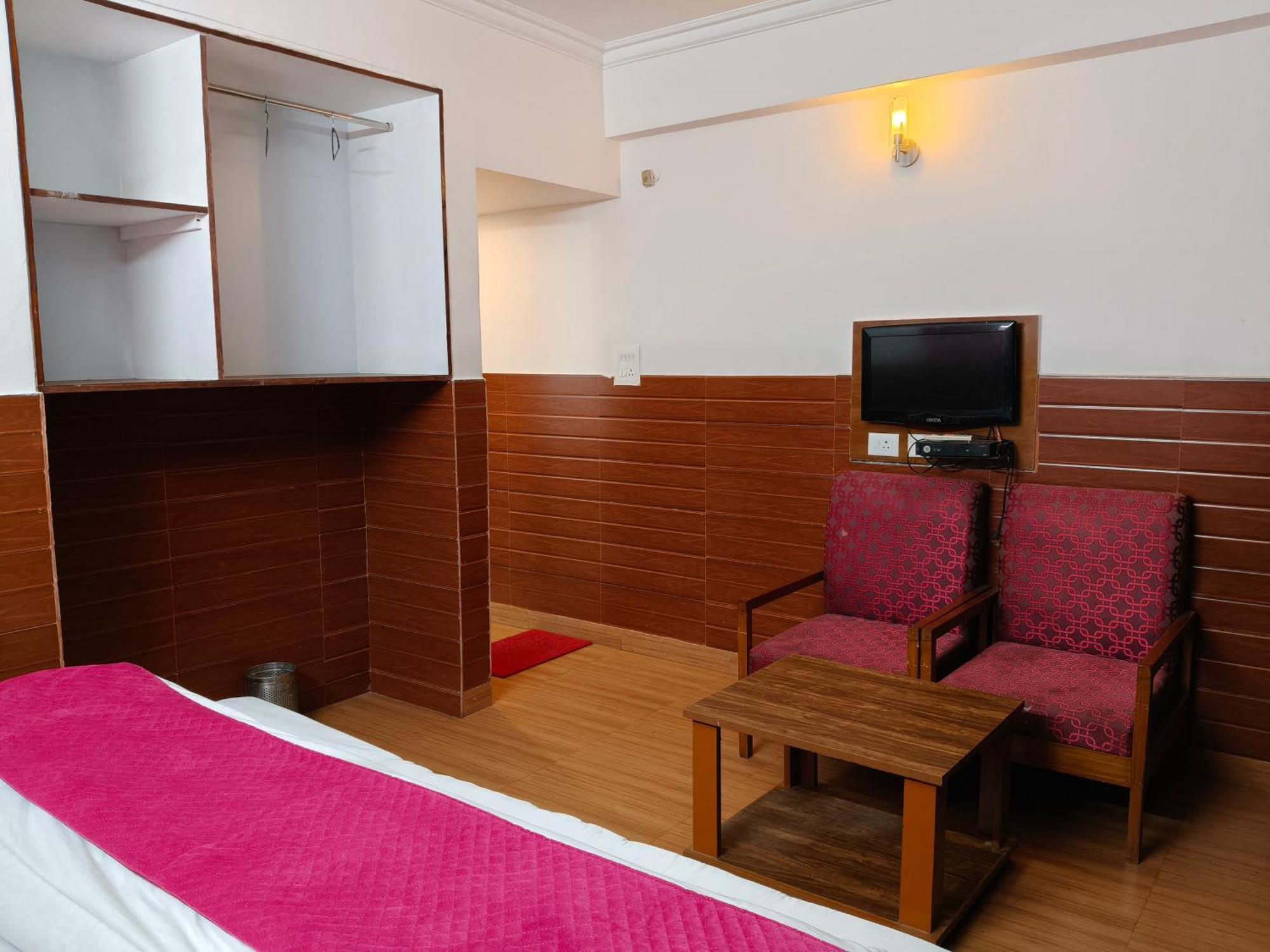 Hotel Kailash Residency Dehradun Esterno foto